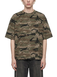 T-shirt unisexe coupe carrée à motif camouflage